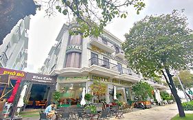 Blue Diamond Hotel  2*