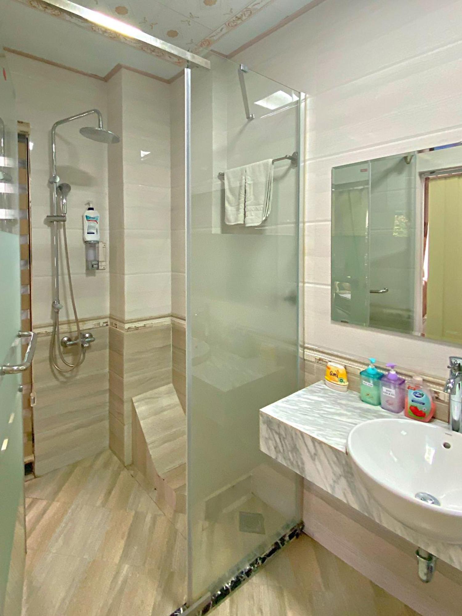 Blue Diamond Hotel Hạ Long Ngoại thất bức ảnh